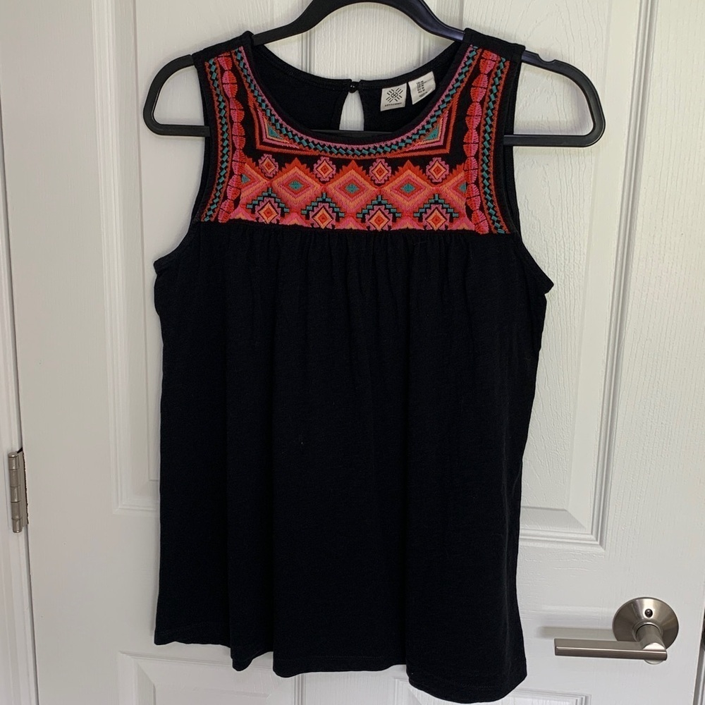 Artisan NY embroidered tank southwest design size medium